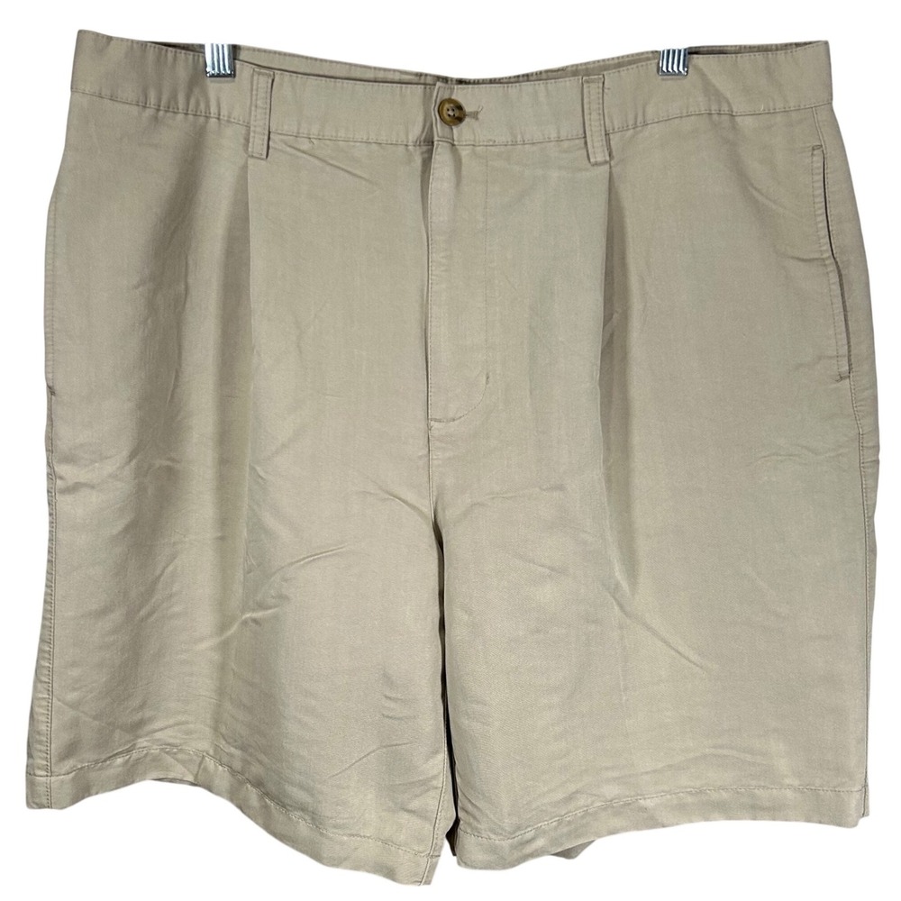 Chaps Golf Mens Pleated Shorts Tan Khaki Size 40 Rayon Blend Casual Outdoor